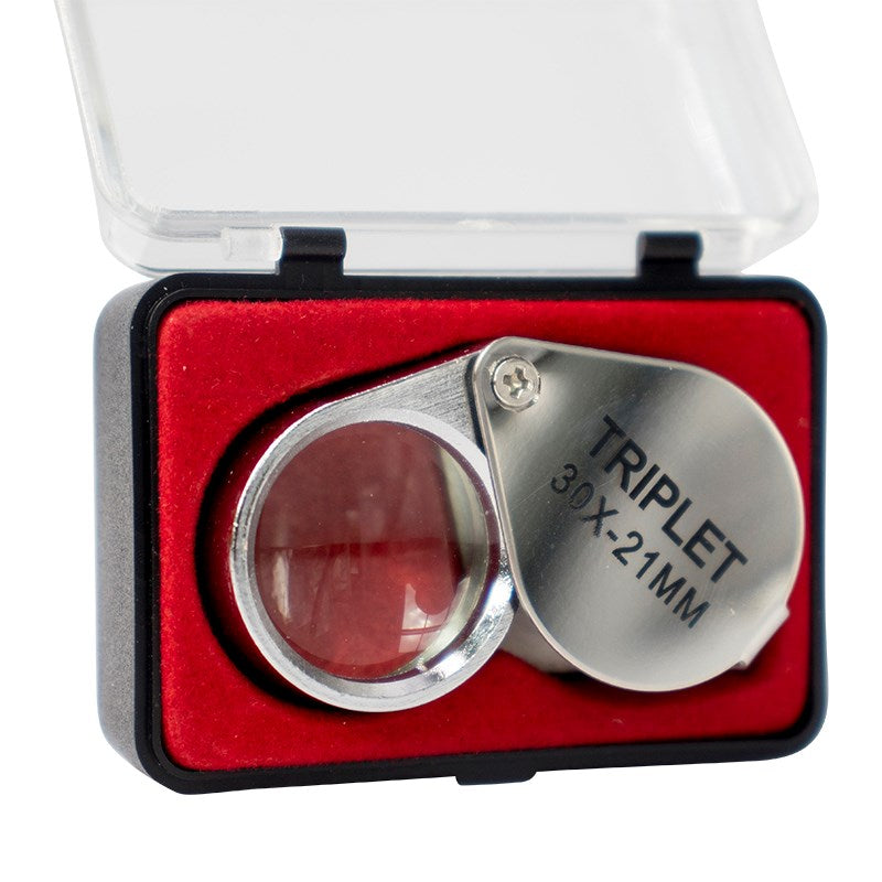 Triplet 30x jewelers loupe with 21mm lens in open clear case, red insert