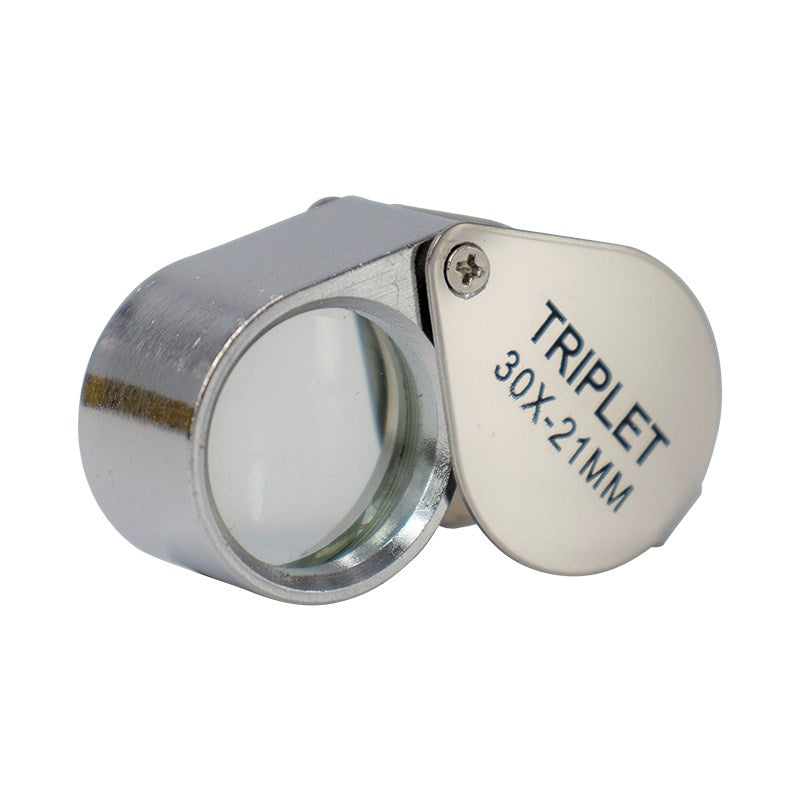 Triplet 30x jewelers loupe with 21mm lens, metal casing and hinged cover